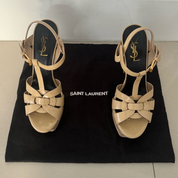Saint Laurent Paris Tribute Nude Patent Leather Platform Heel
Sandals Sz 36.5 - Picture 3 of 5